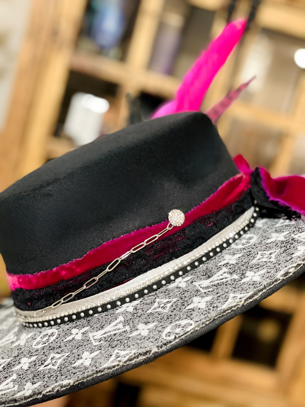 WESTERN SOCIALITE
